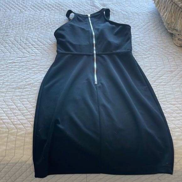 Black mini dress - Picture 3 of 3